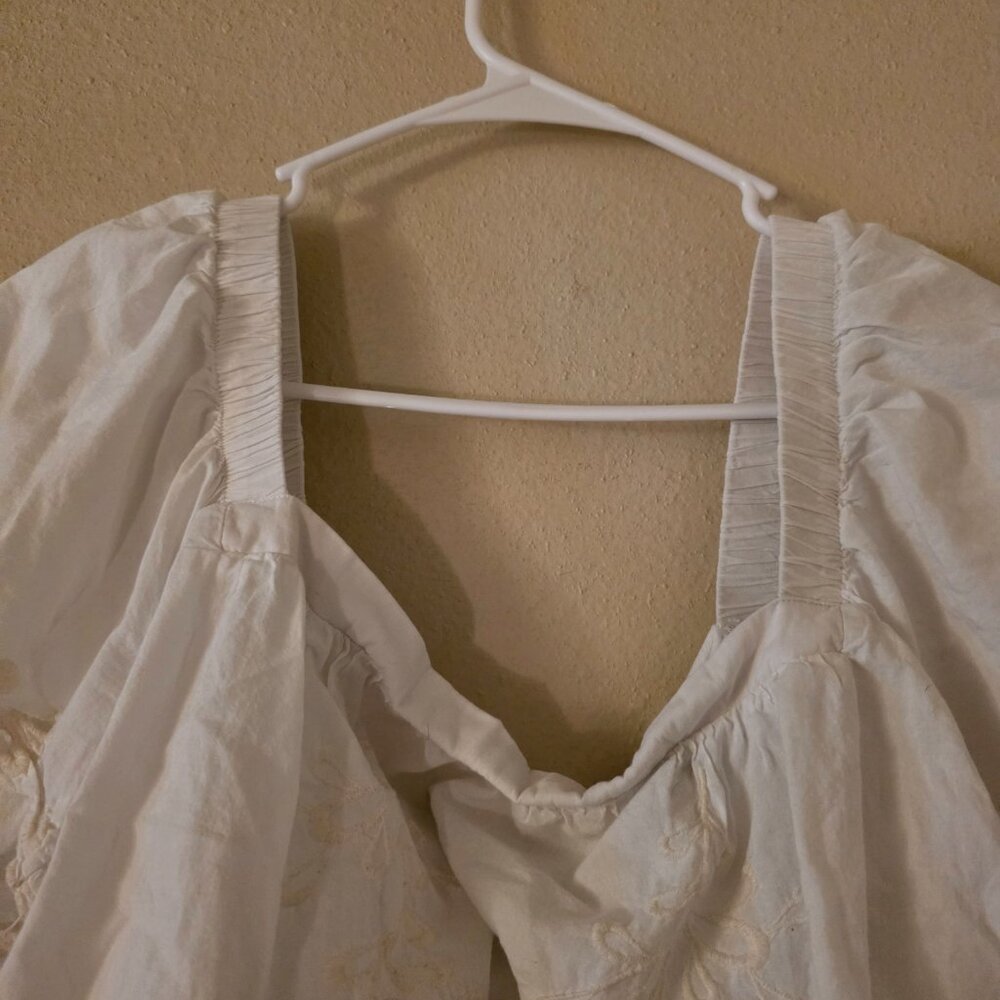 American Eagle Size Large White Eyelet Top - Picture 4 of 8